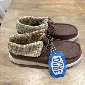 Hey Dude Wendy Fold Baja Brown Slip-On Shoe with White Sole Size 8